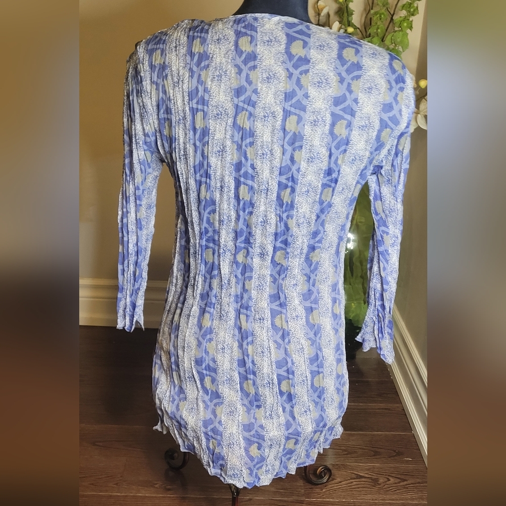 Blue Crimped Blouse - Picture 7 of 7